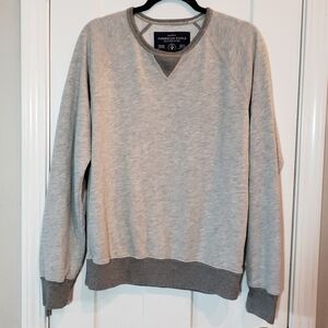American Eagle Outfitters Gray Crewneck Sweater with Classic Design